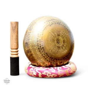 Accessoire de méditation : bol tibétain avec design ancien