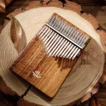 Kalimba en bois massif, design élégant